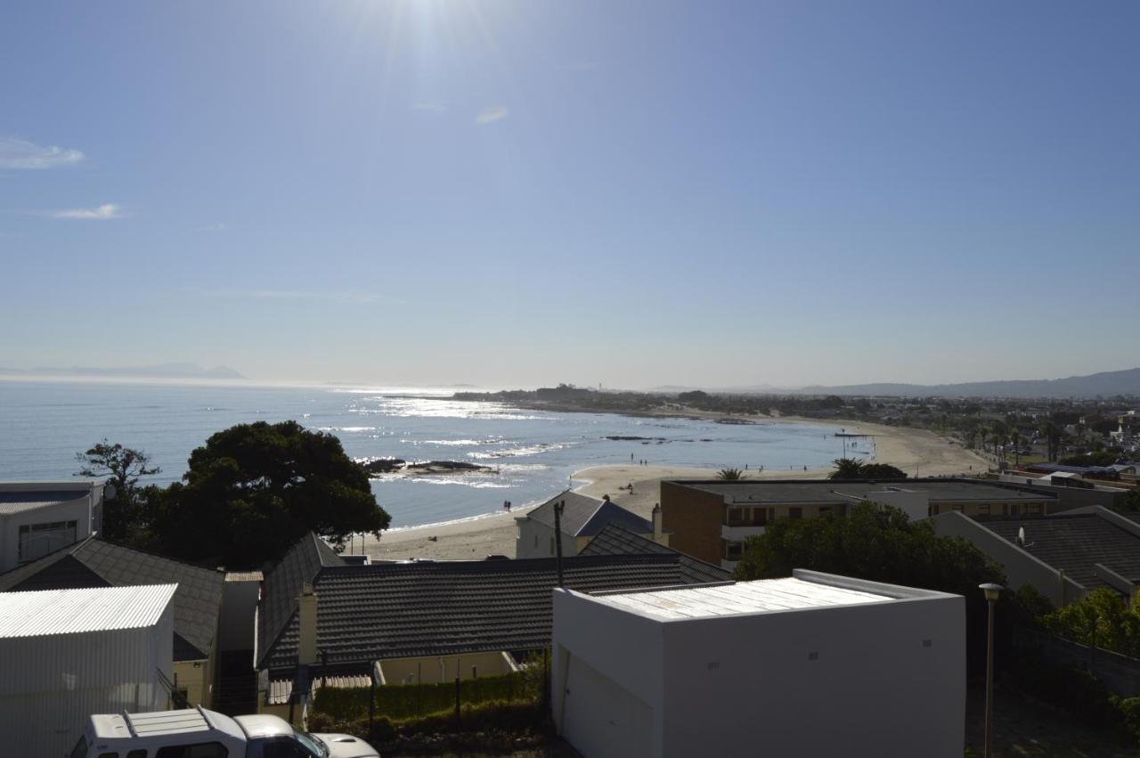 Harbourview Self Catering Apartamento Gordonʼs Bay Exterior foto